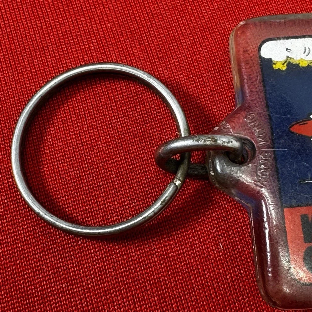 Vintage Kennedy Space‎ Center- Space Shuttle Keychain